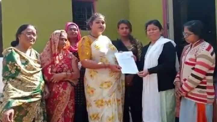 मुख्यमंत्री श्री चौहान ने की किन्नर समाज द्वारा आँगनवाड़ी गोद लेने की सराहना